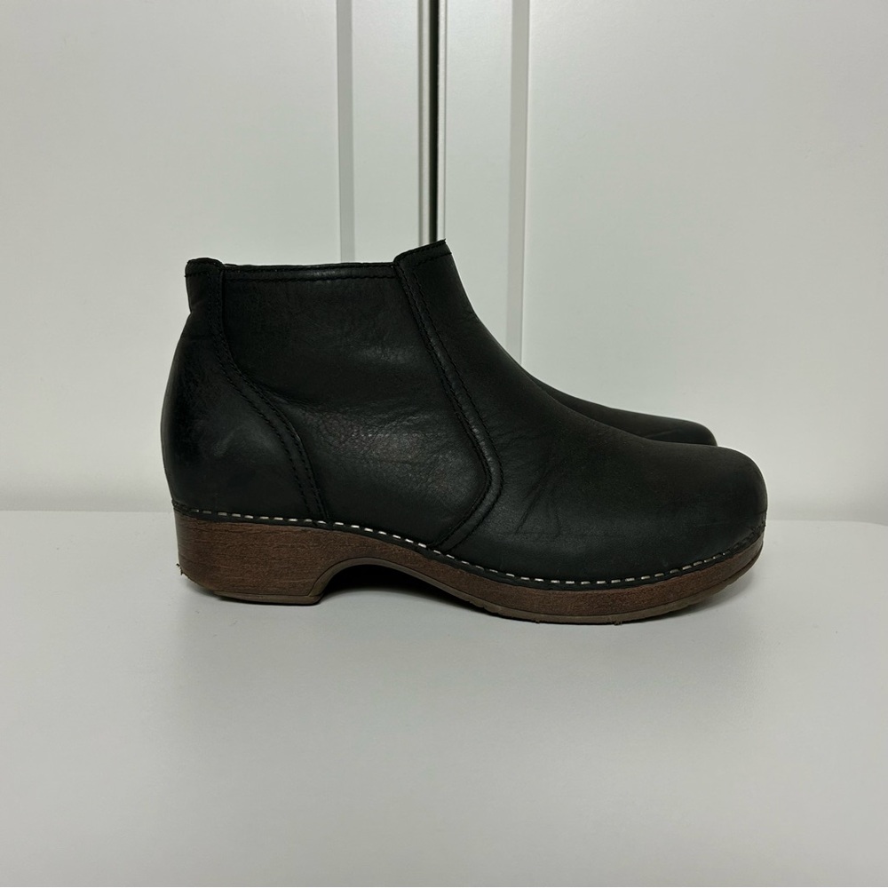 Dansko Barbara black leather boots